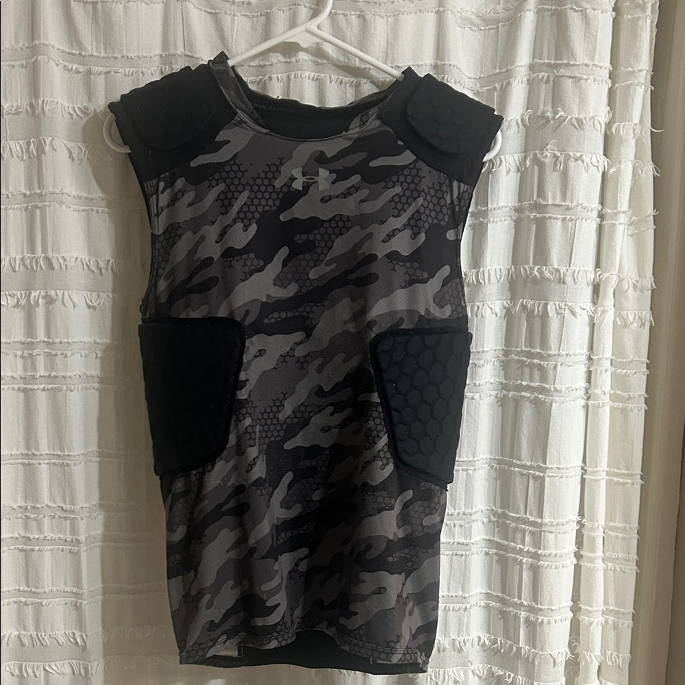 Under Armour Black Compression Gear